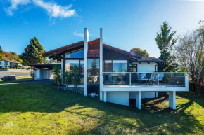 Brownies Bach - Lake Taupo Holiday Home